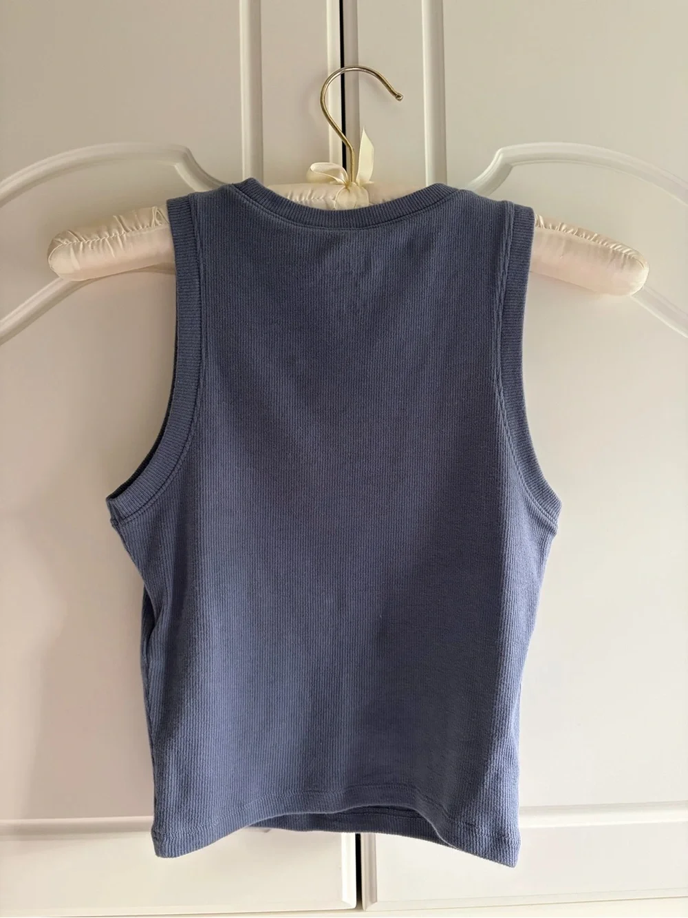 HOLLISTER - Dusty Blue Ribbed Tank Top - Picture 2 of 4